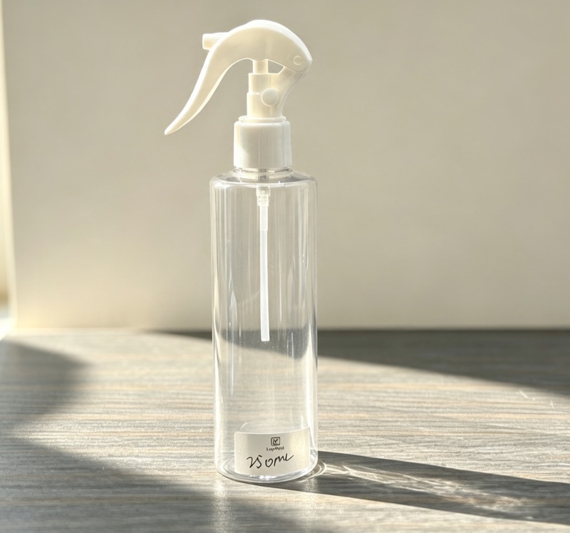 Clear 250ml cylinder bottle with white trigger sprayer